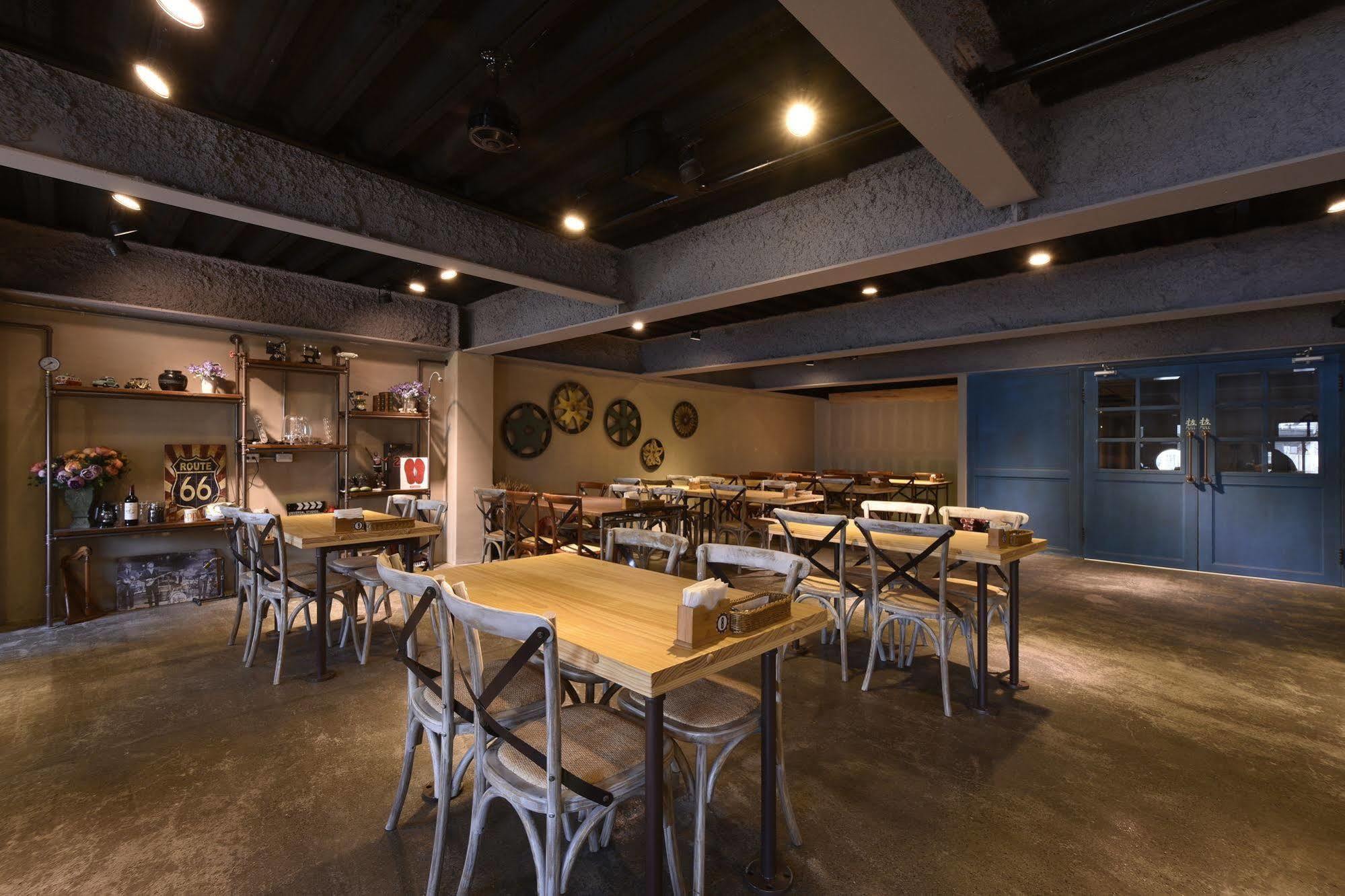 Tourism Inn Tainan Exterior photo